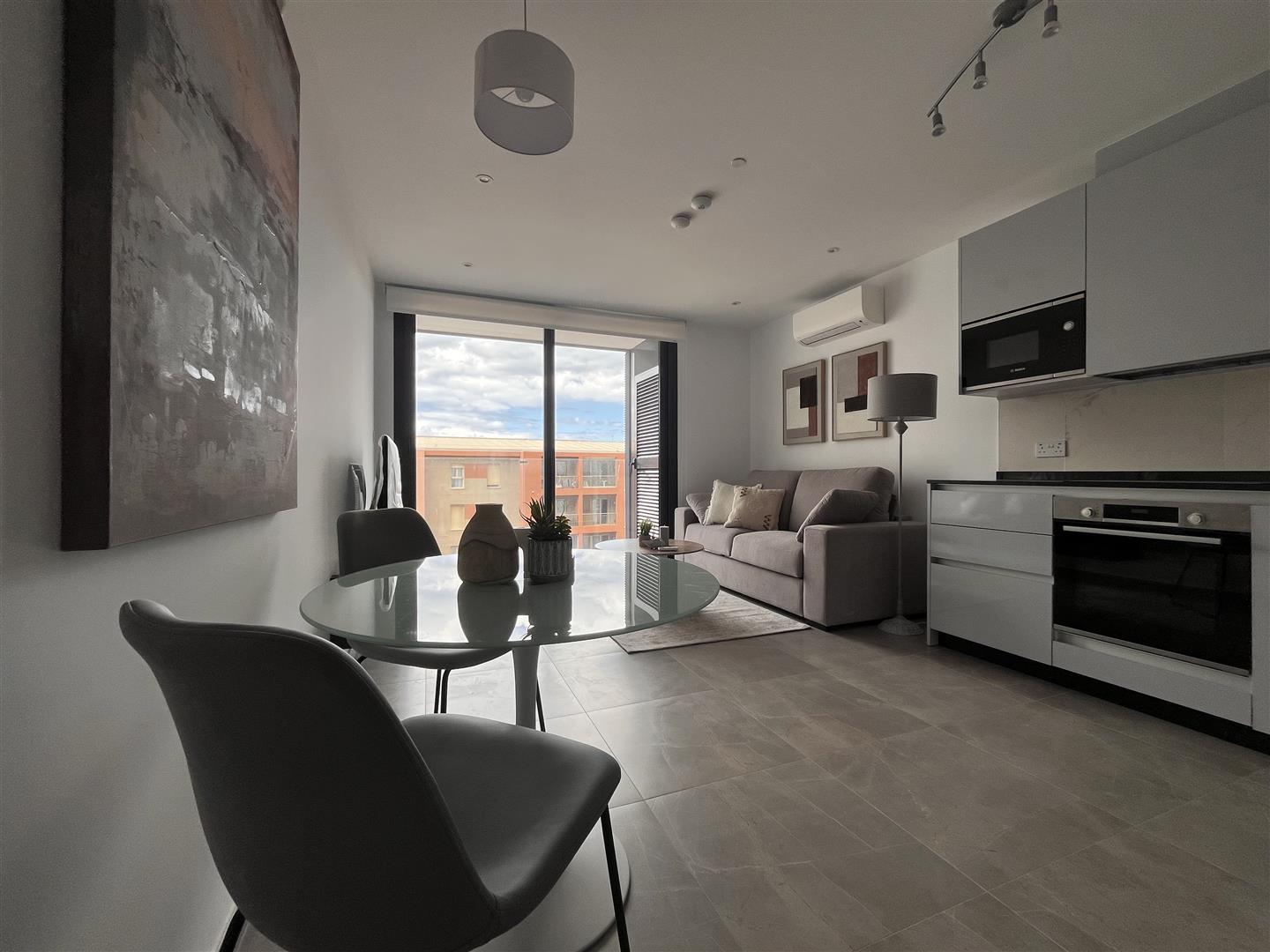 Image of Apartment - 1 Bathrooms for Rental in E1-Gibraltar, Image 2